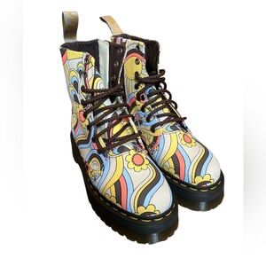 Dr. Martens, Vegan
1460 Retro Kemble
Lace Up Boots in
Cream, Women’s Size 9